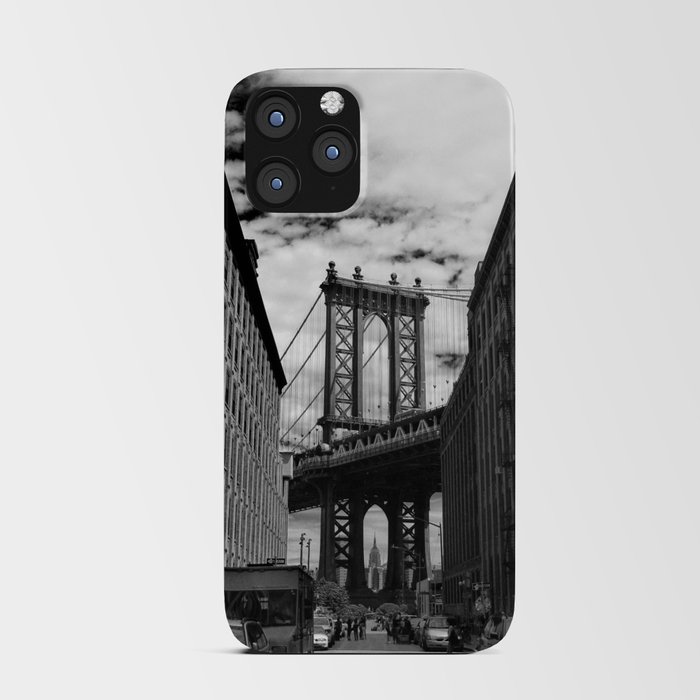 Travel photography “Brooklyn, New York” | Black and white Art Print in Brooklyn with a view of Manhattan Bridge and the Empire State Building iPhone Card Case