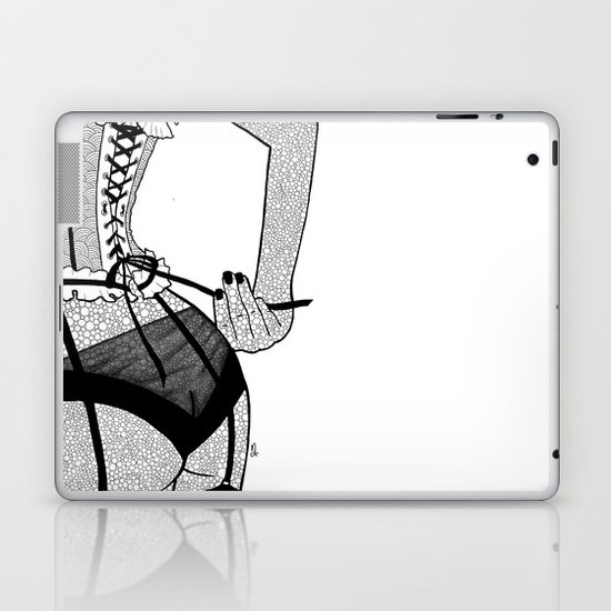 La femme n.7 Laptop & iPad Skin