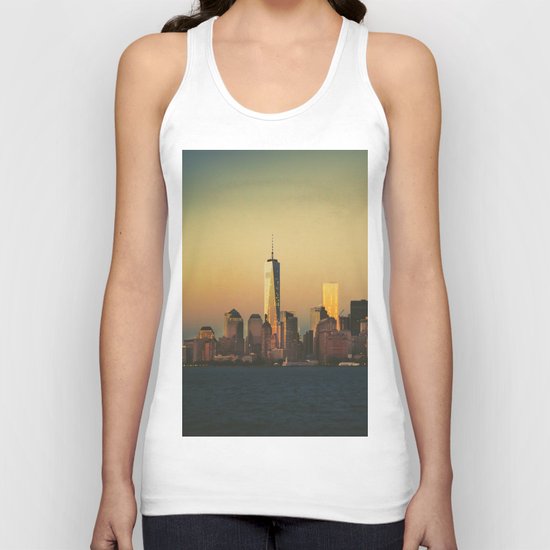 New York City Skyline - Dramatic Sunset Unisex Tank Top