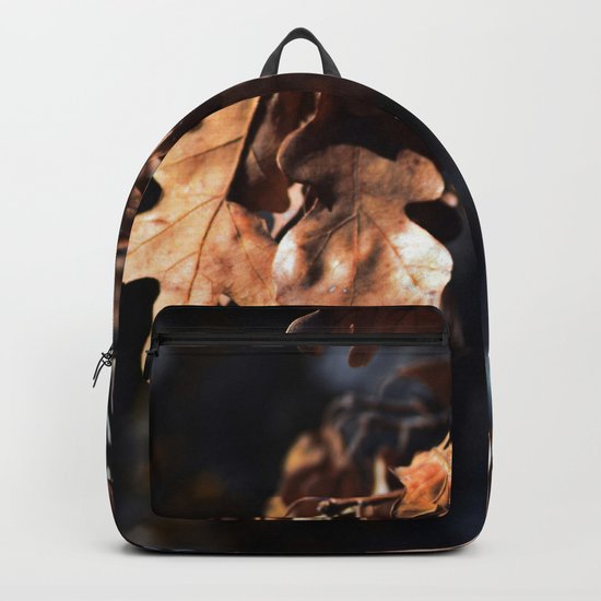 Winter oak leaves Backpack
